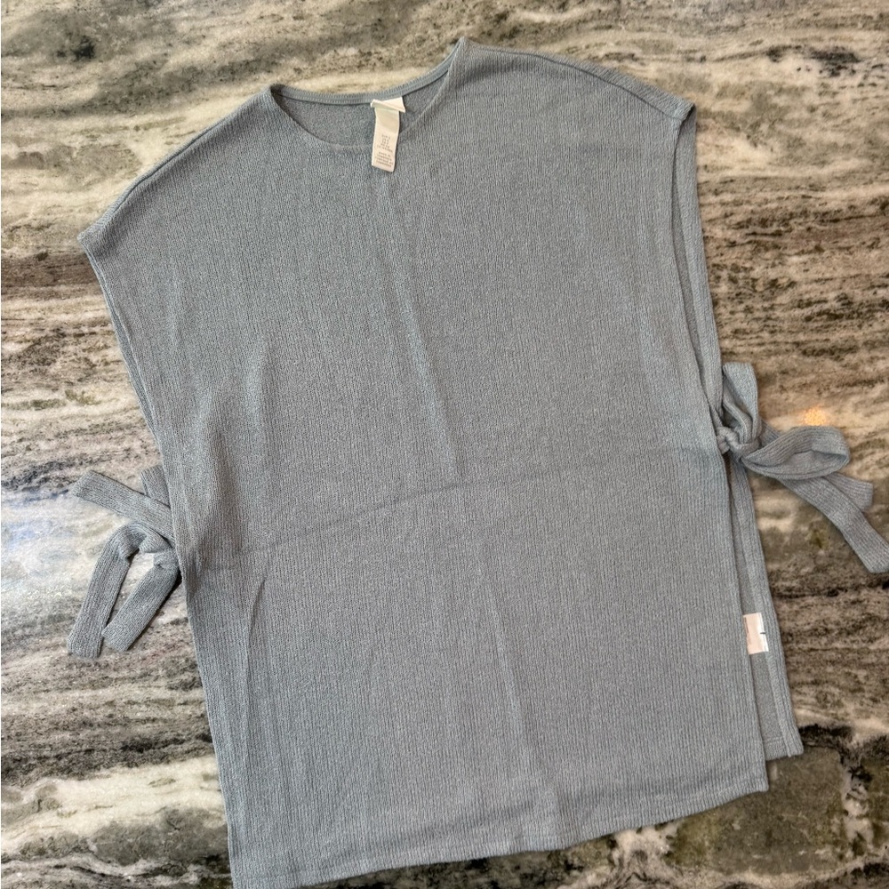 H&M Light Blue Knit Poncho with Side Ties Women’s Size Small Oversized Fit